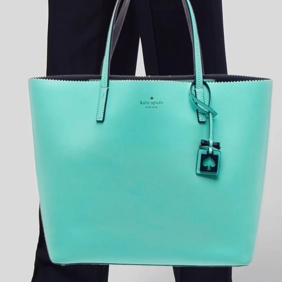 kate spade Handbags - Kate Spade Scalloped Edge Leather Tote Bag